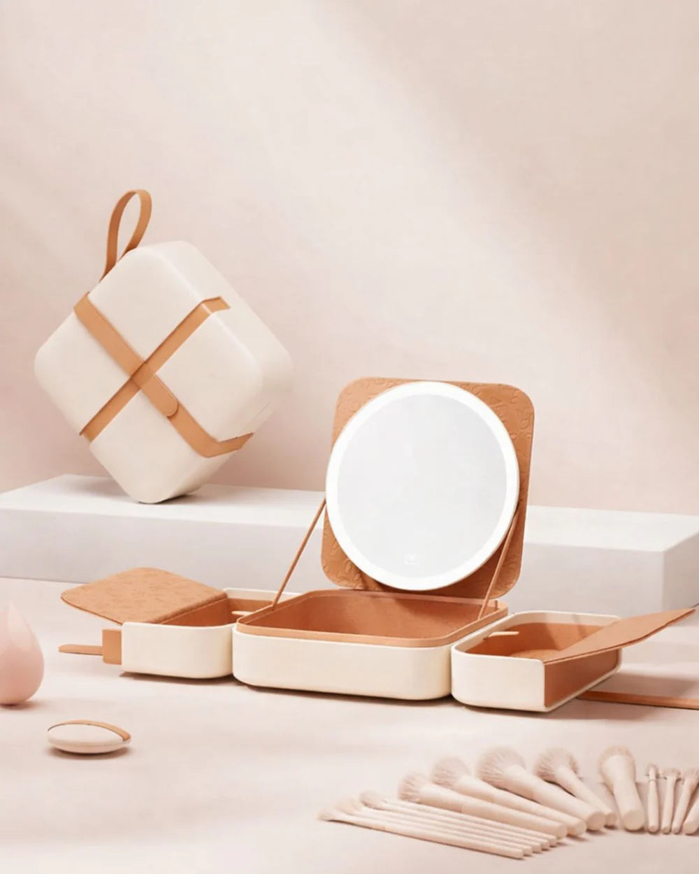 FASCINATE™ LED Beauty Case