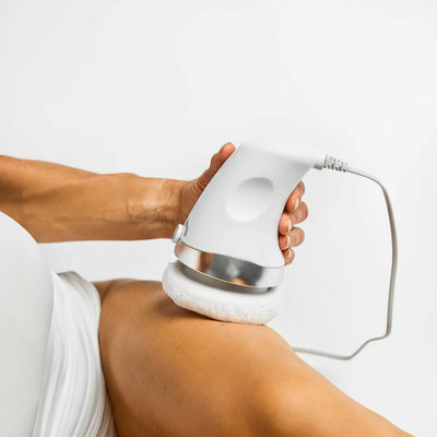 מכשיר עיסוי וחיטוב לגוף